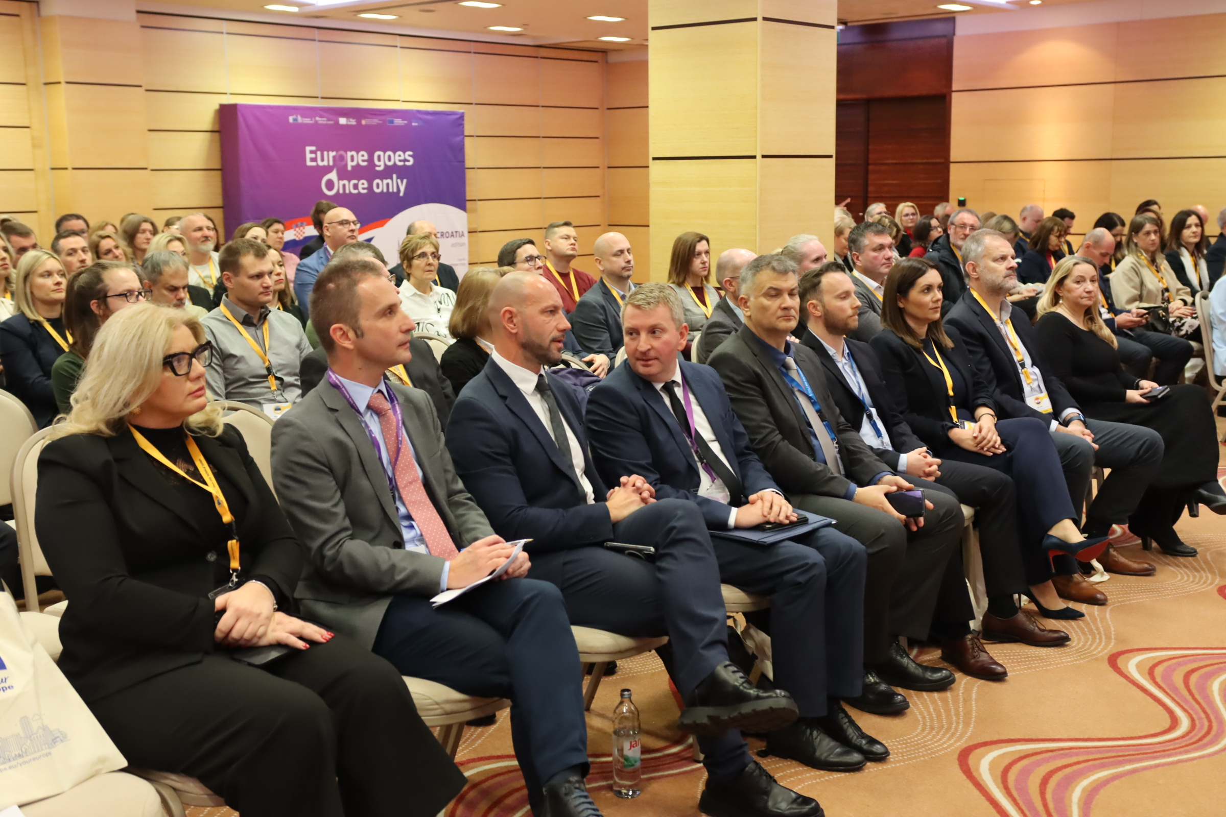 Photo of the participants in the event